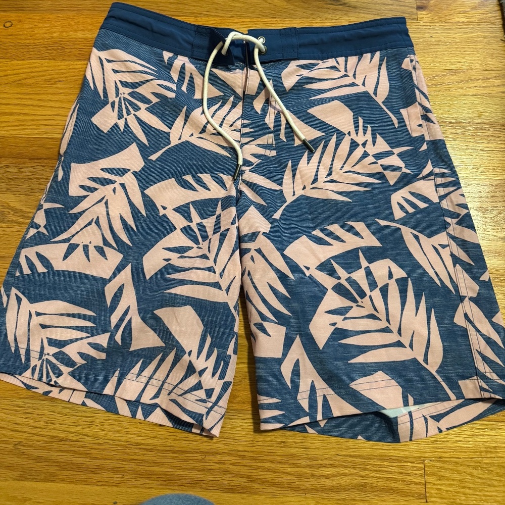 American Eagle Men’s Board Short
